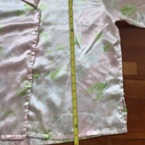 Oscar de la Renta Pink Label Pajama set - Picture 12 of 16